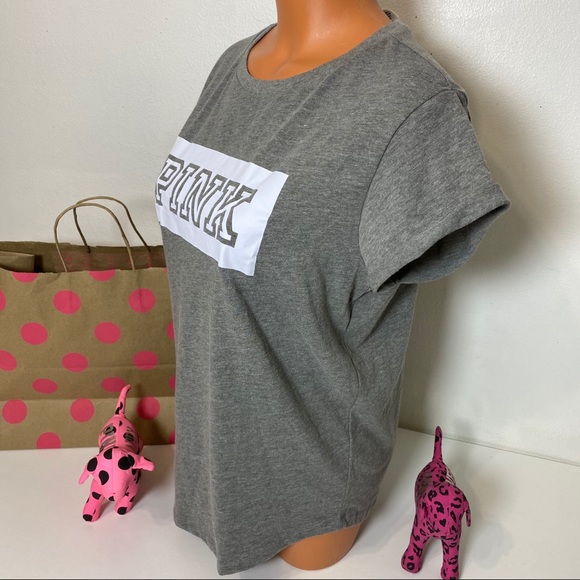 🚫SOLD🚫PINK VS LOGO ROLLED CUFF SLEEVES SHIRT - Picture 3 of 4